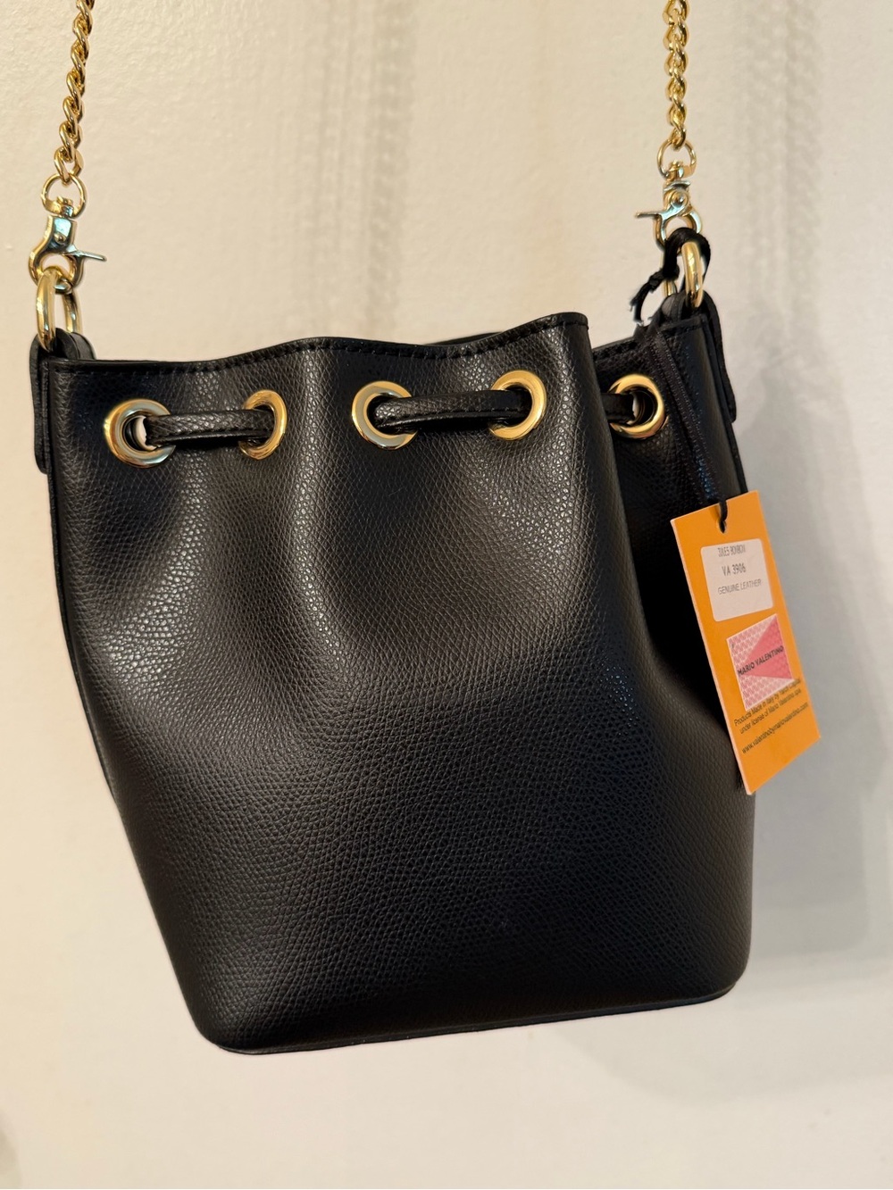 Valentino by Mario Valentino Jules Bonbonniere Bucket Bag Black Made in Italy - Picture 4 of 7